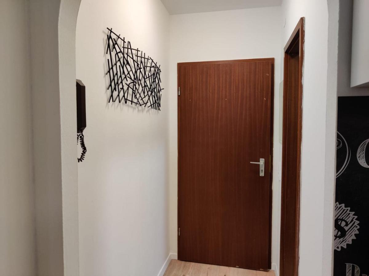Schicke Wohnung In Stadtnaehe Wurzburgo Exterior foto